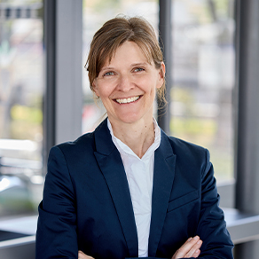 Porträt einer Frau im Büro.