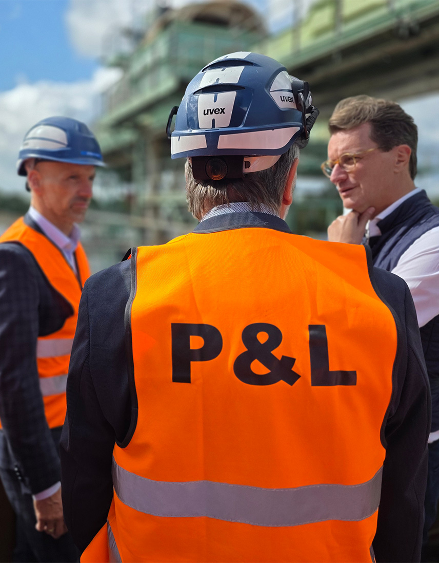 pfeifer-und-langen-news-header-ministerpraesident-wuest-mobile