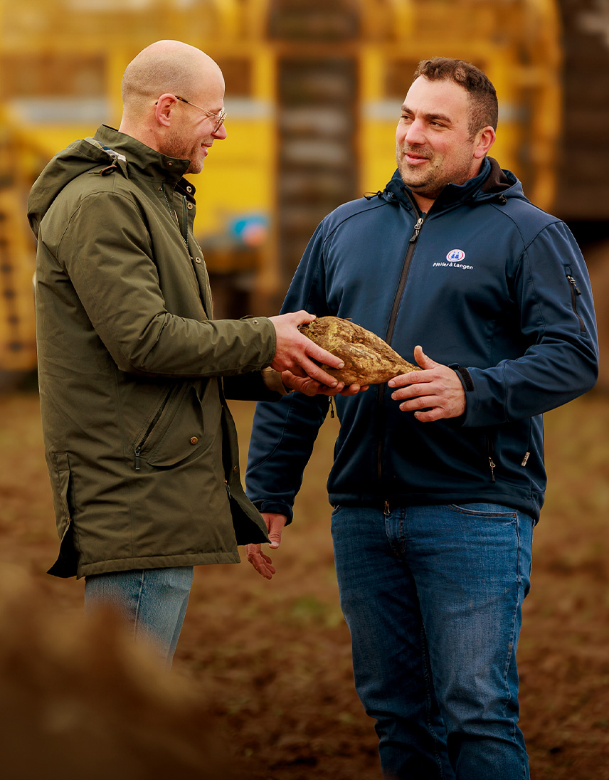 pfeifer-und-langen-jobs-berufsfelder-landwirtschaft-mobile-2x.jpg
