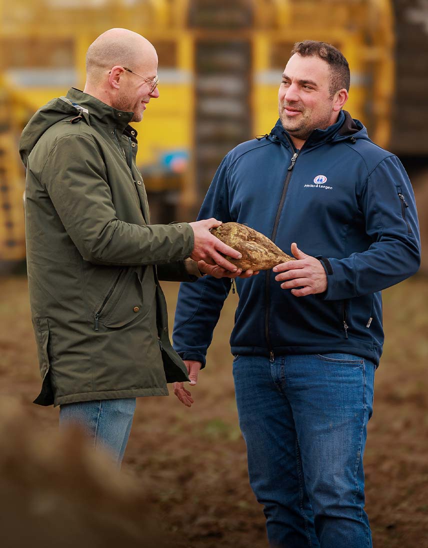 pfeifer-und-langen-karriere-berufsfelder-landwirtschaft-2x-en