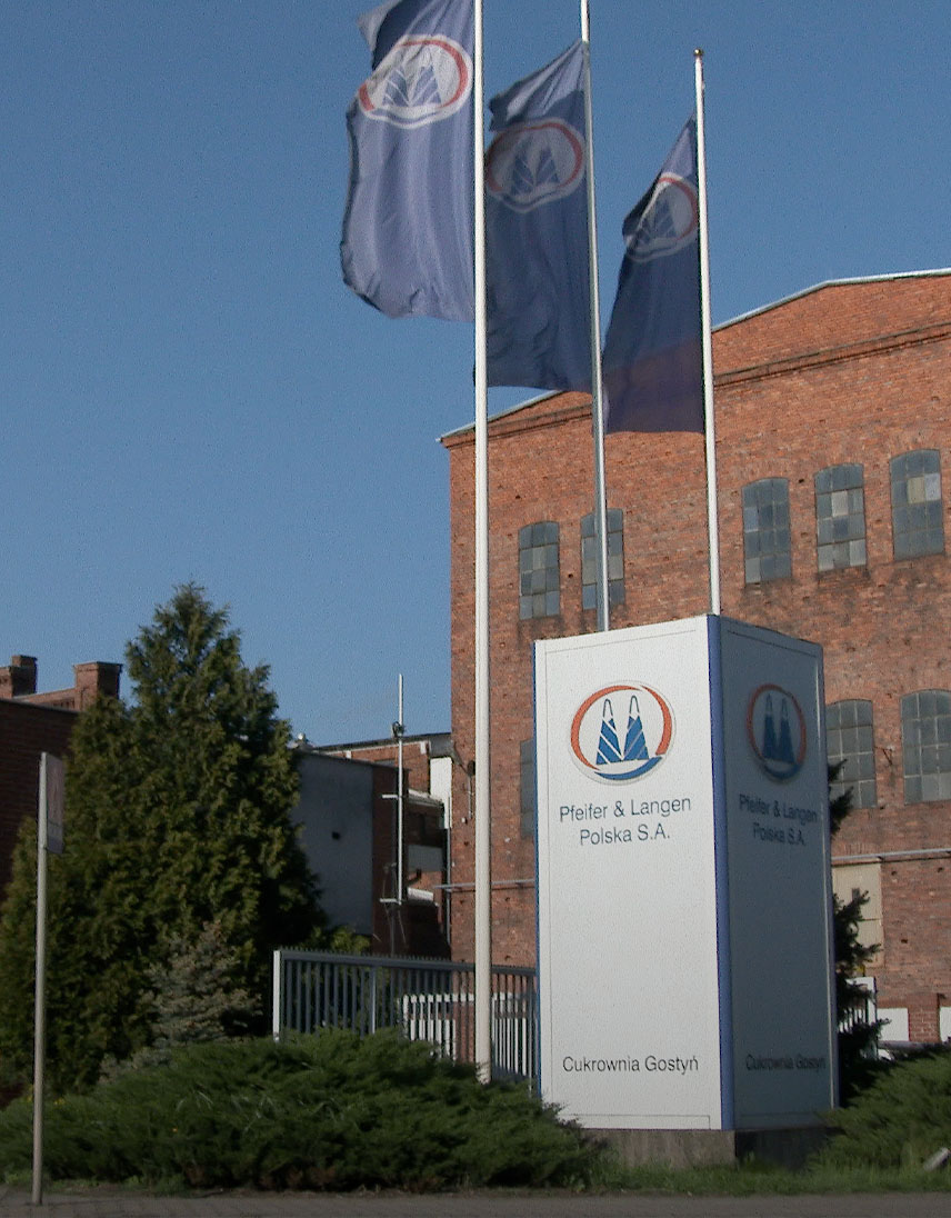 pfeifer-und-langen-standorte-polen-gostyn-2x-en
